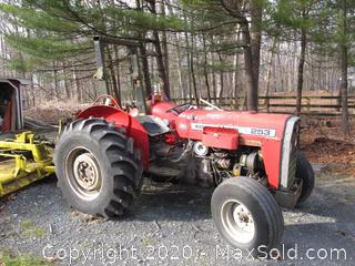 Massey Ferguson 253 Tractor